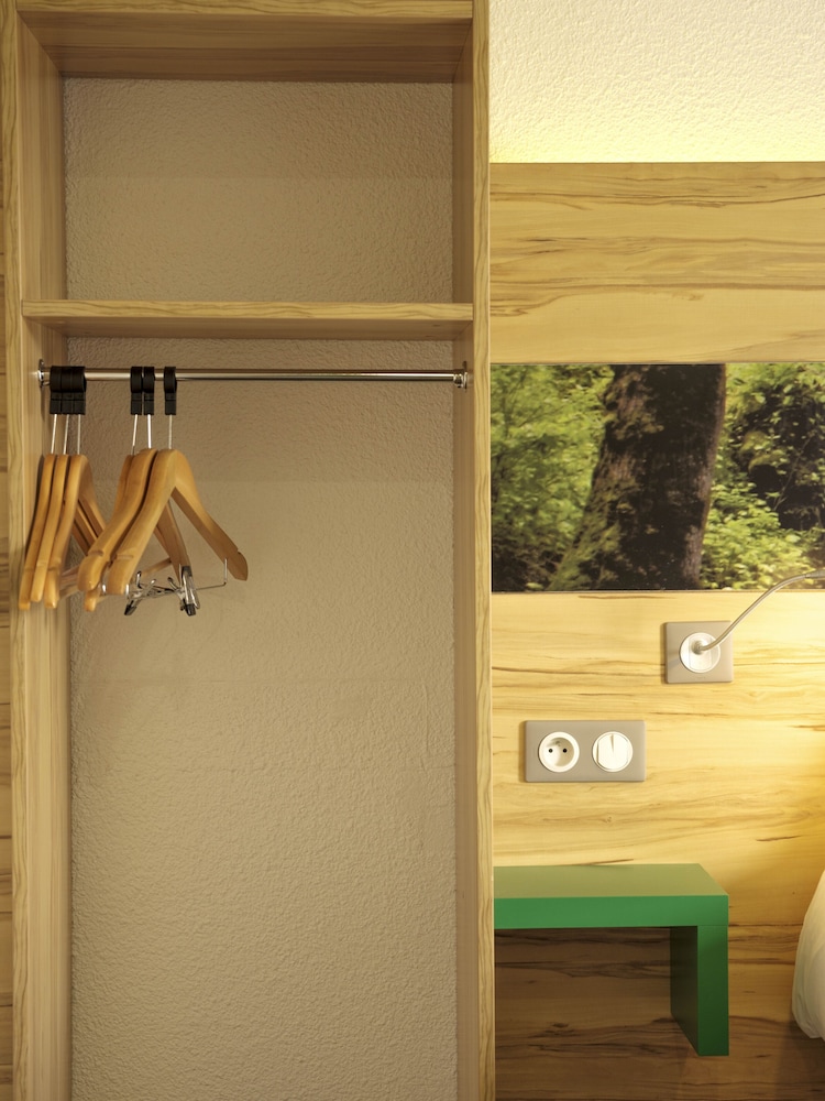 Habitación Estándar con 1 cama doble del hotel Ibis Styles Sarrebourg. Foto 6