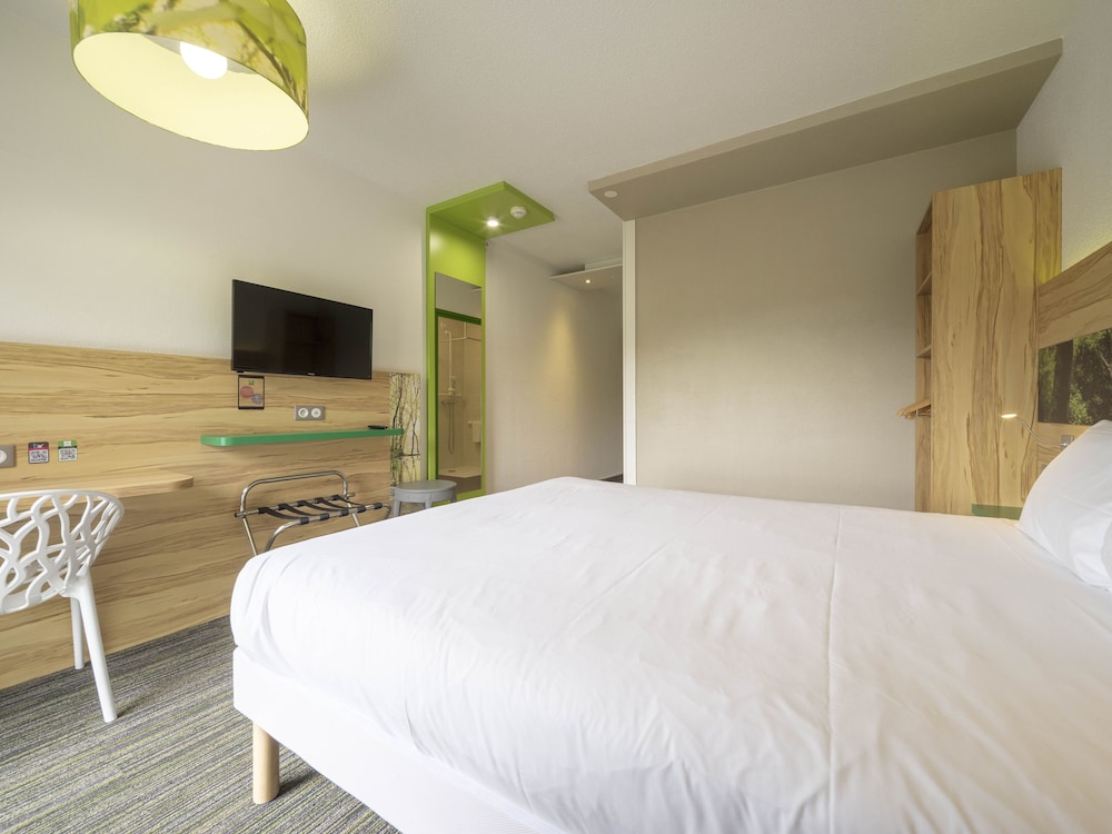 Habitación Estándar con 1 cama doble del hotel Ibis Styles Sarrebourg. Foto 7