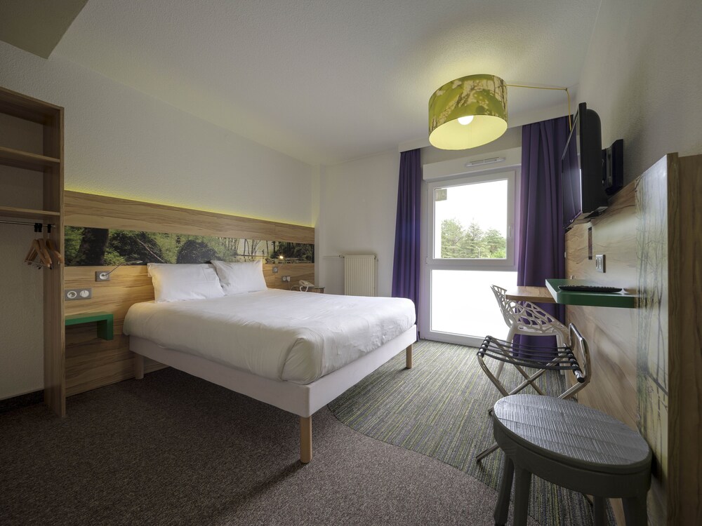 Habitación Estándar con 1 cama doble del hotel Ibis Styles Sarrebourg. Foto 8