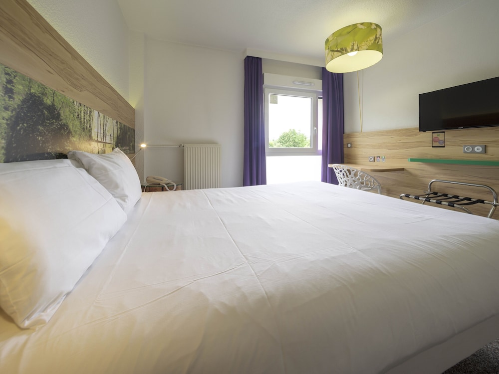 Habitación Estándar con 1 cama doble del hotel Ibis Styles Sarrebourg. Foto 9
