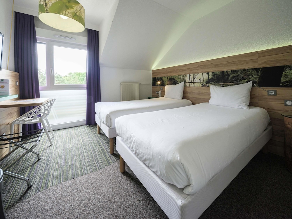 Habitación estándar con 2 camas individuales del hotel Ibis Styles Sarrebourg. Foto 7