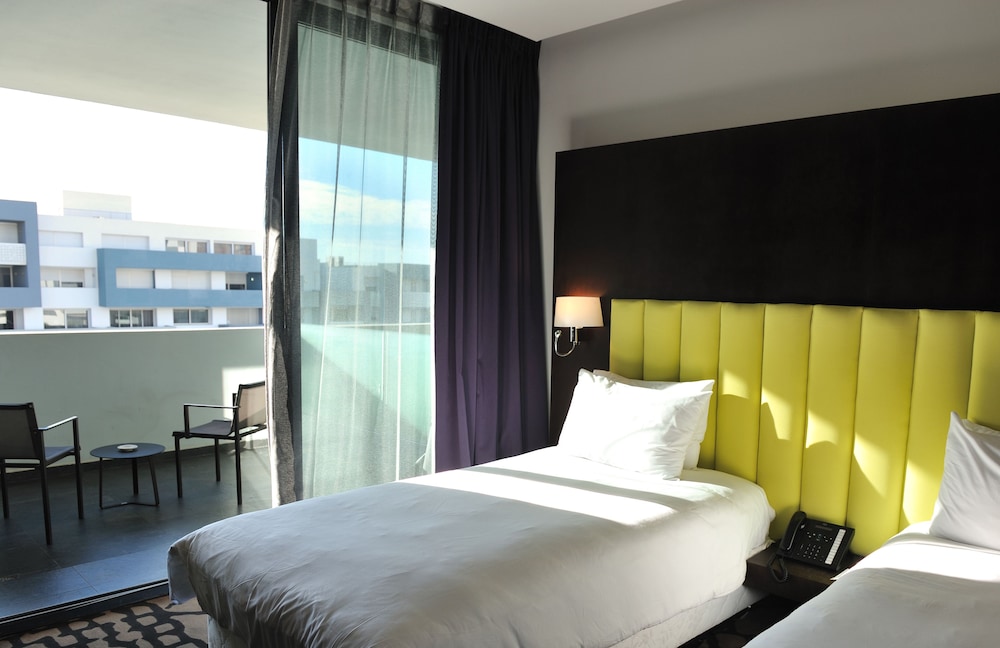 Habitación Classic con dos camas individuales del hotel Mercure Rif Nador. Foto 1