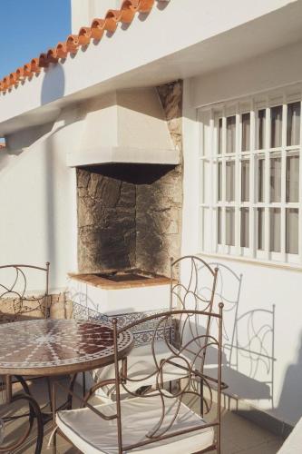 Bungalow con terraza y vistas a la piscina del hotel Vista Verde. Foto 42