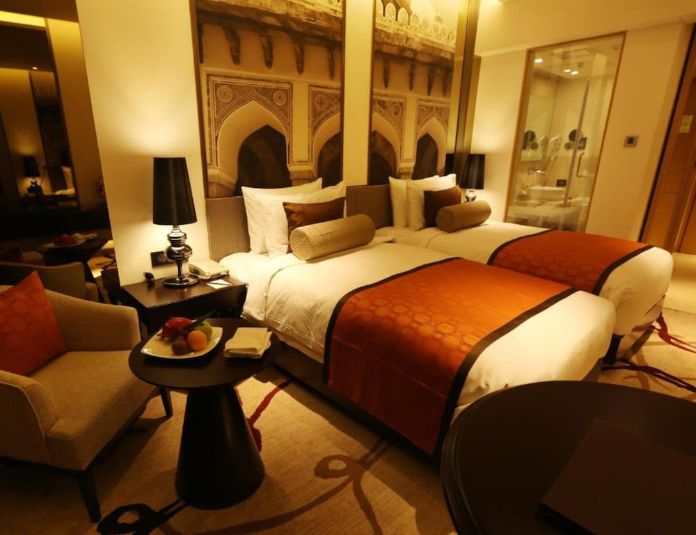 Habitación Deluxe Twin del hotel Pride Plaza Aerocity New Delhi. Foto 2