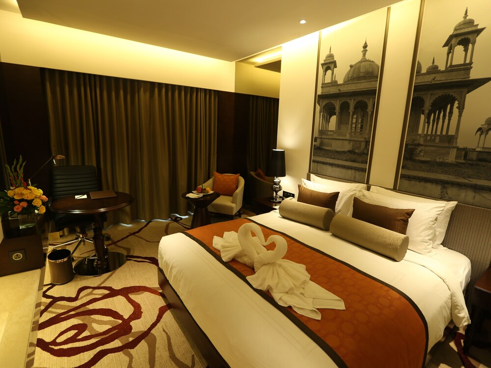 Habitación Deluxe King del hotel Pride Plaza Aerocity New Delhi. Foto 4