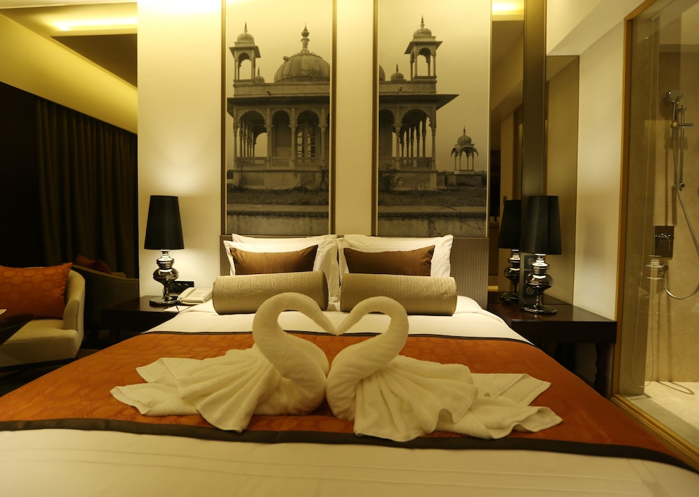 Habitación Superior King del hotel Pride Plaza Aerocity New Delhi. Foto 1