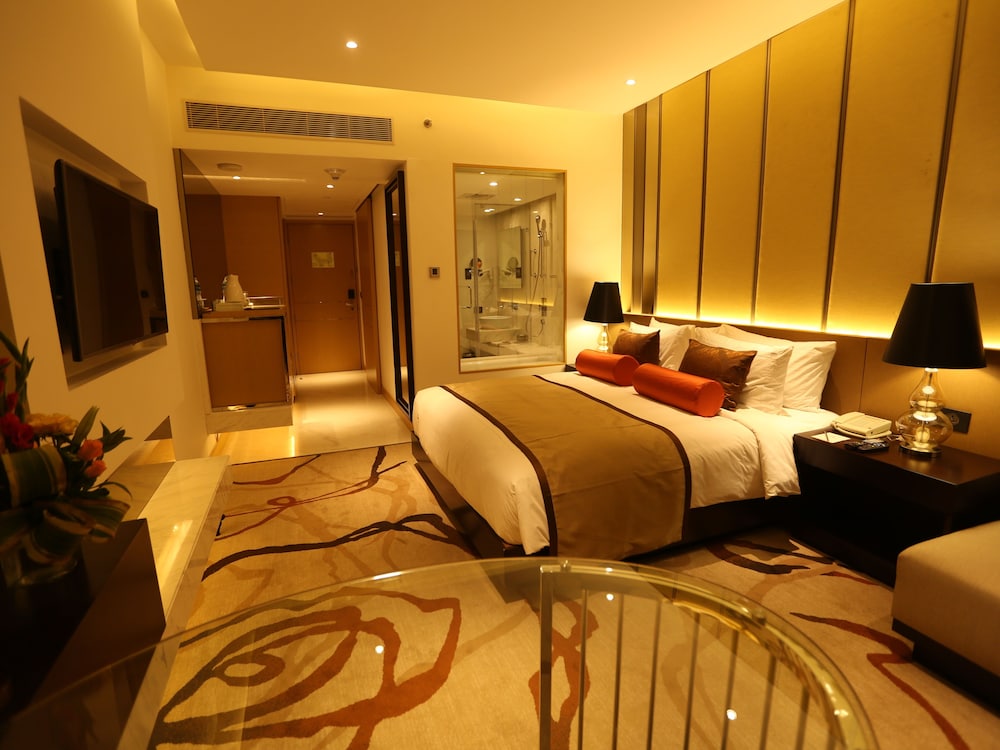 Habitación Premium del hotel Pride Plaza Aerocity New Delhi. Foto 1