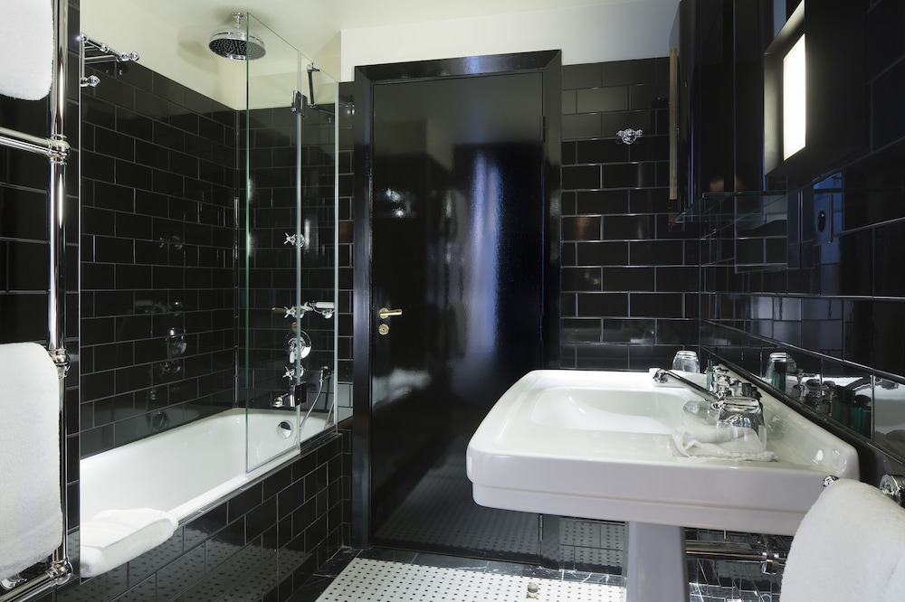 Habitación Deluxe, acceso gratuito al Spa bajo petición del hotel Saint-marc. Foto 10