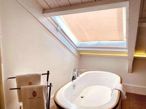 Habitación Doble Superior Deluxe del hotel Palacio De Úbeda 5 G.l.. Foto 14