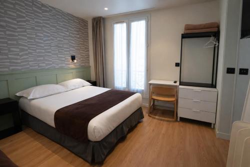 Habitación Triple Clásica del hotel Cosmos. Foto 7
