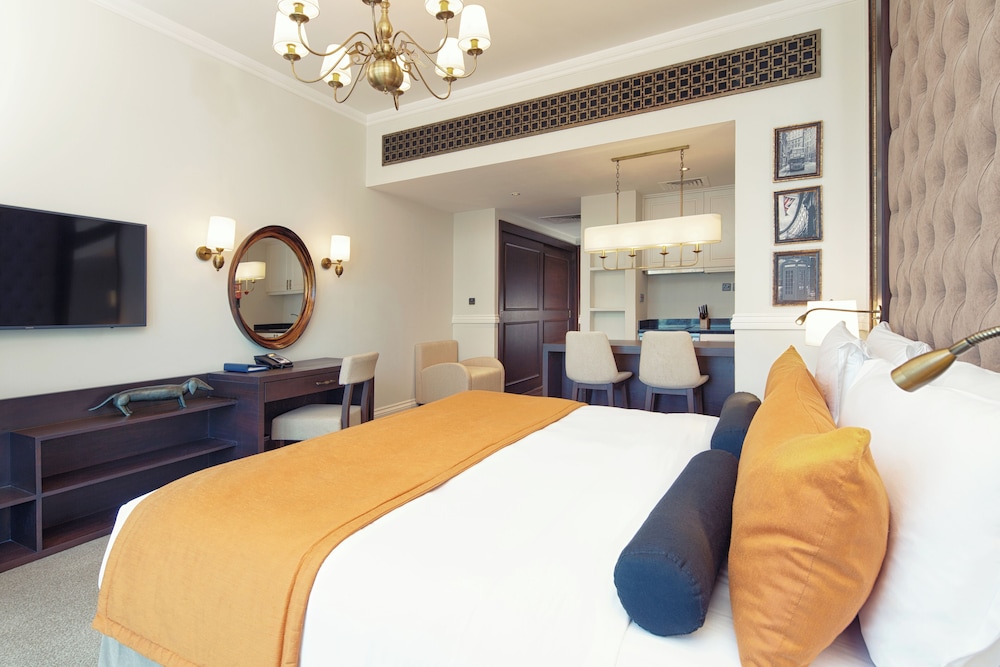 Superior Studio - Private Beach, Infinity Pool, Lazy River & Kids Club Access del hotel Dukes The Palm, A Royal Hideaway. Foto 1