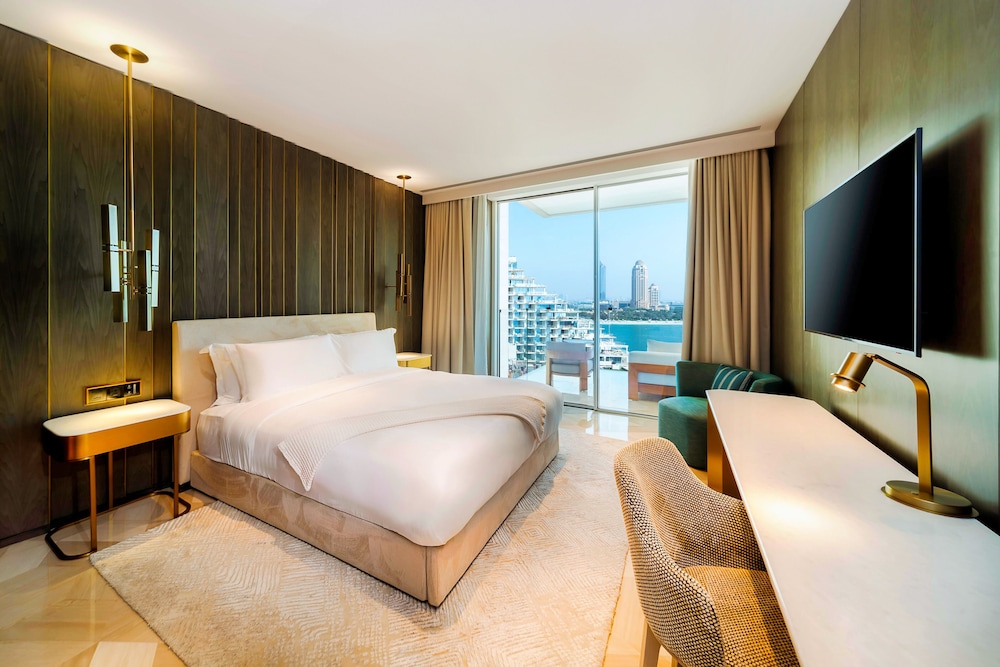 Suite XL con piscina y terraza, 3 dormitorios del hotel FIVE Palm Jumeirah Dubai. Foto 2
