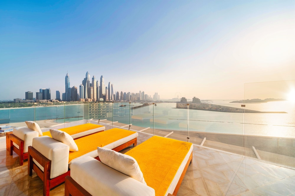 Suite XL con piscina y terraza, 3 dormitorios del hotel FIVE Palm Jumeirah Dubai. Foto 6