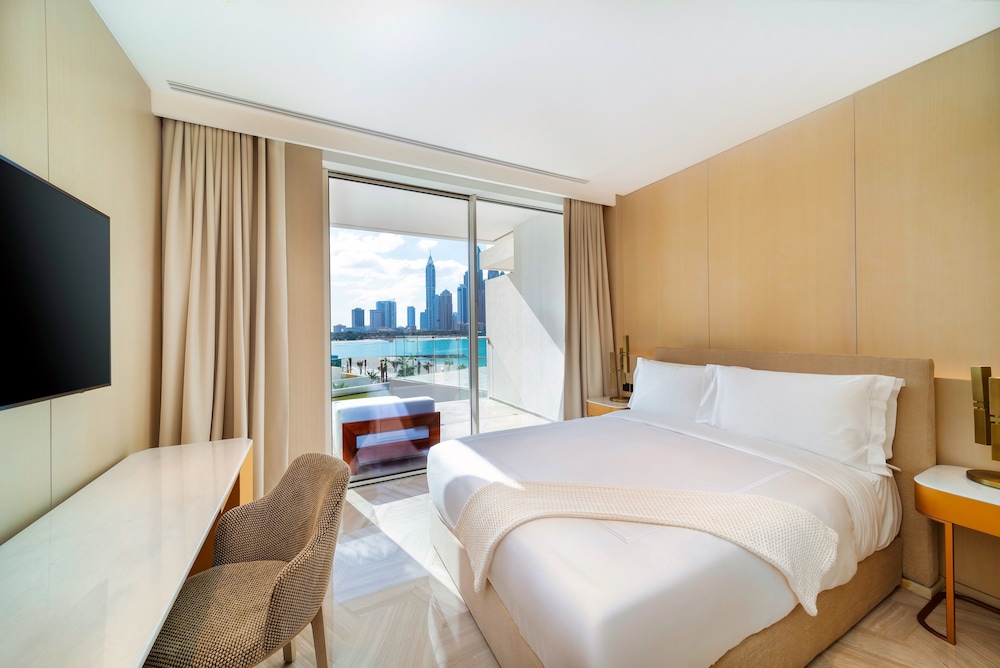 Suite XL con piscina y terraza, 4 dormitorios del hotel FIVE Palm Jumeirah Dubai. Foto 1