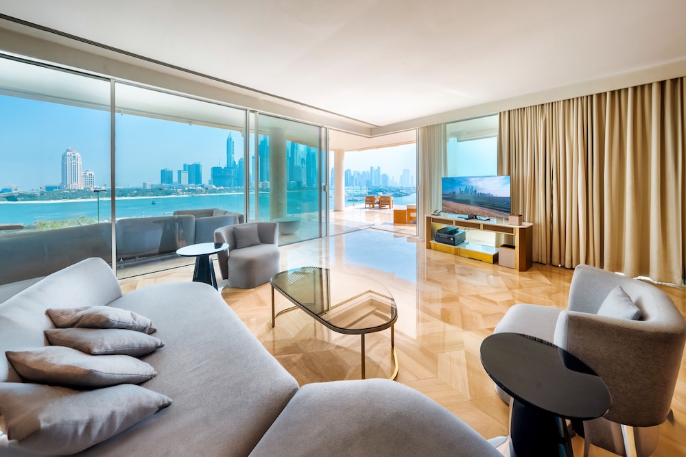 Suite XL con piscina y terraza, 4 dormitorios del hotel FIVE Palm Jumeirah Dubai. Foto 4