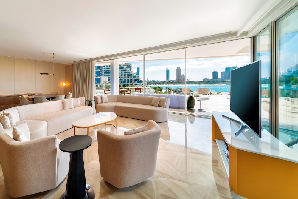 Suite XL con piscina y terraza, 4 dormitorios del hotel FIVE Palm Jumeirah Dubai. Foto 5