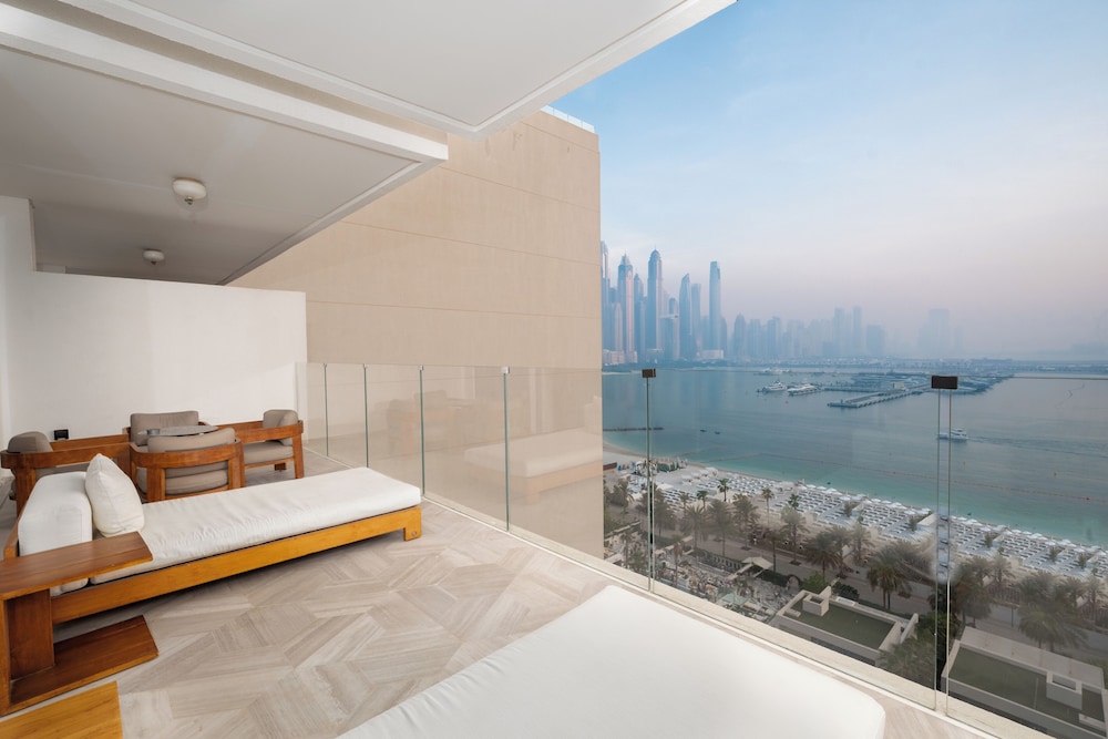 Suite de lujo con 1 dormitorio del hotel FIVE Palm Jumeirah Dubai. Foto 4