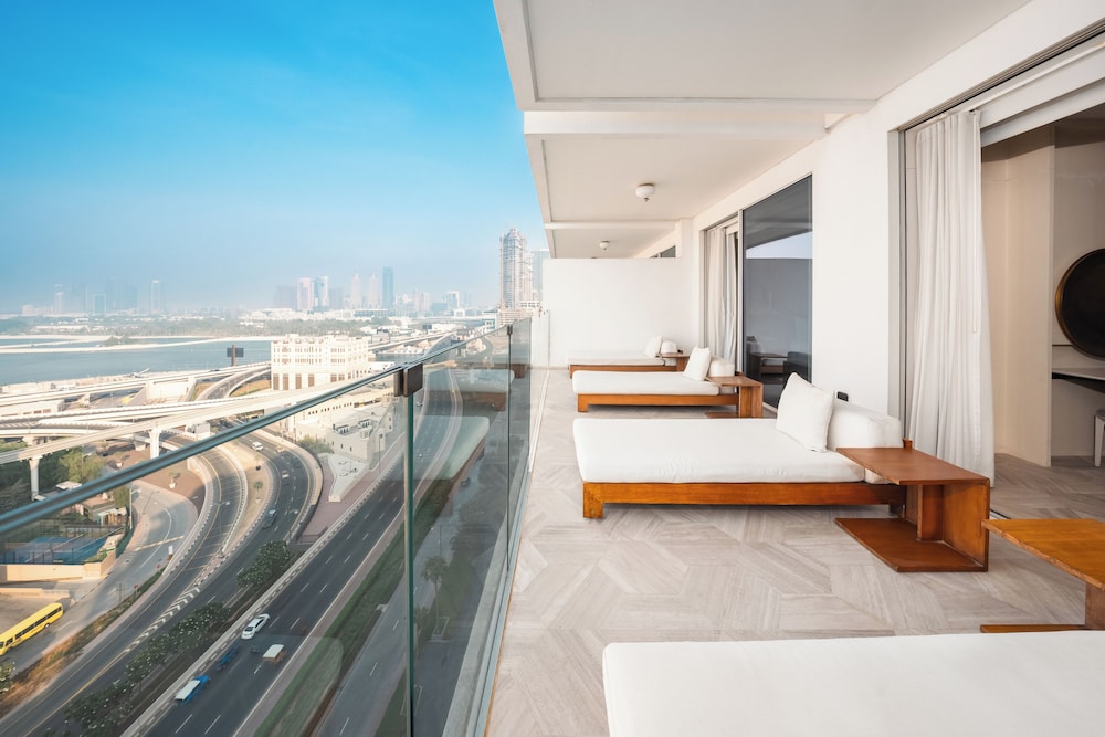 Suite de lujo de 2 dormitorios del hotel FIVE Palm Jumeirah Dubai. Foto 5