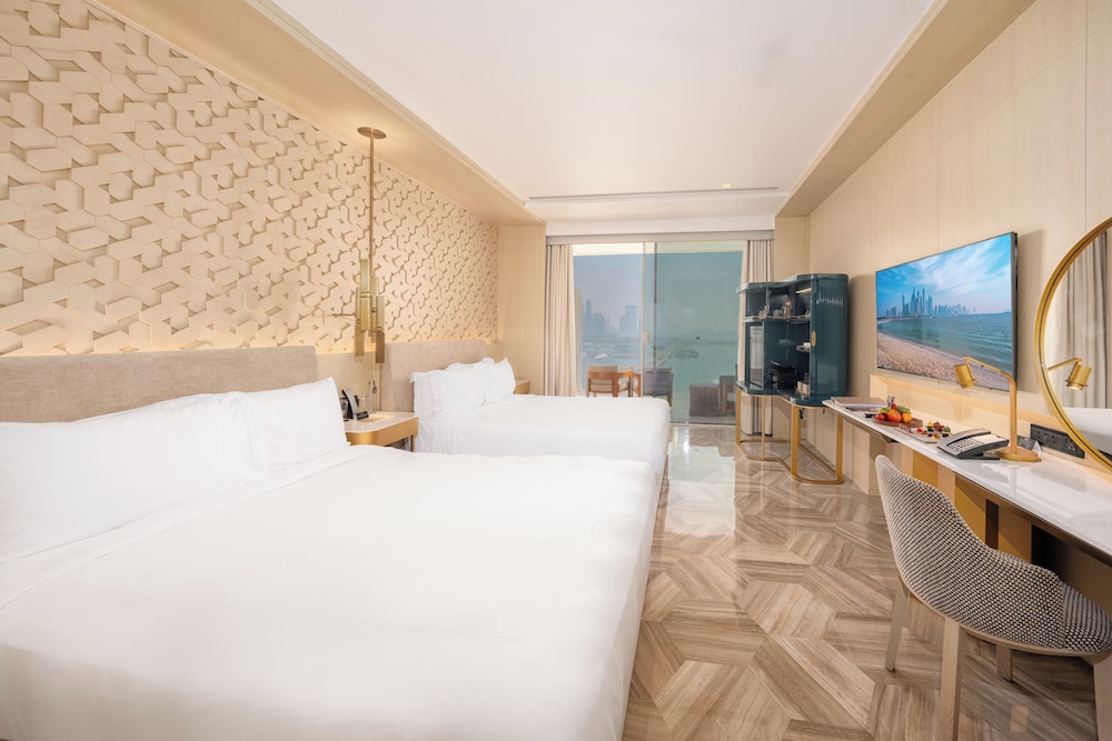 Habitación de lujo, 2 camas de matrimonio, vistas al mar del hotel FIVE Palm Jumeirah Dubai. Foto 5
