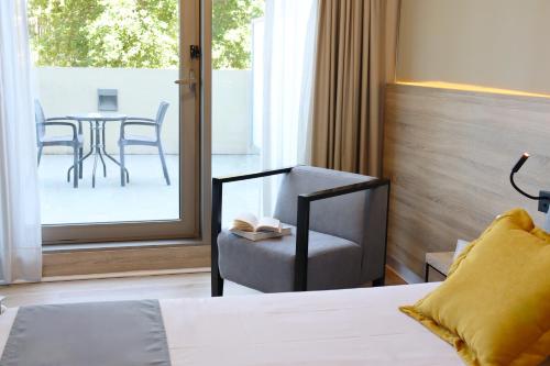Habitación Superior con terraza - 2 camas del hotel Eurohotel Barcelona Gran Via Fira. Foto 13