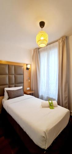 Habitación Individual con baño privado del hotel Hotel De France