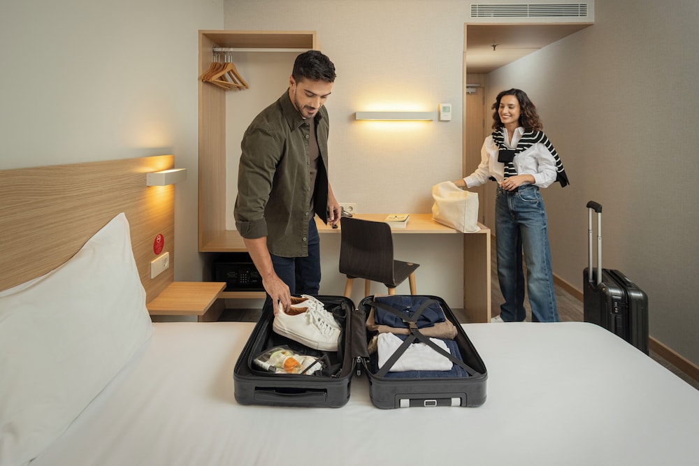 Habitación estándar doble, 1 cama de matrimonio del hotel Moov Porto Norte. Foto 4