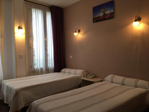 Habitación Doble con ducha - 2 camas del hotel Paris Gambetta. Foto 1