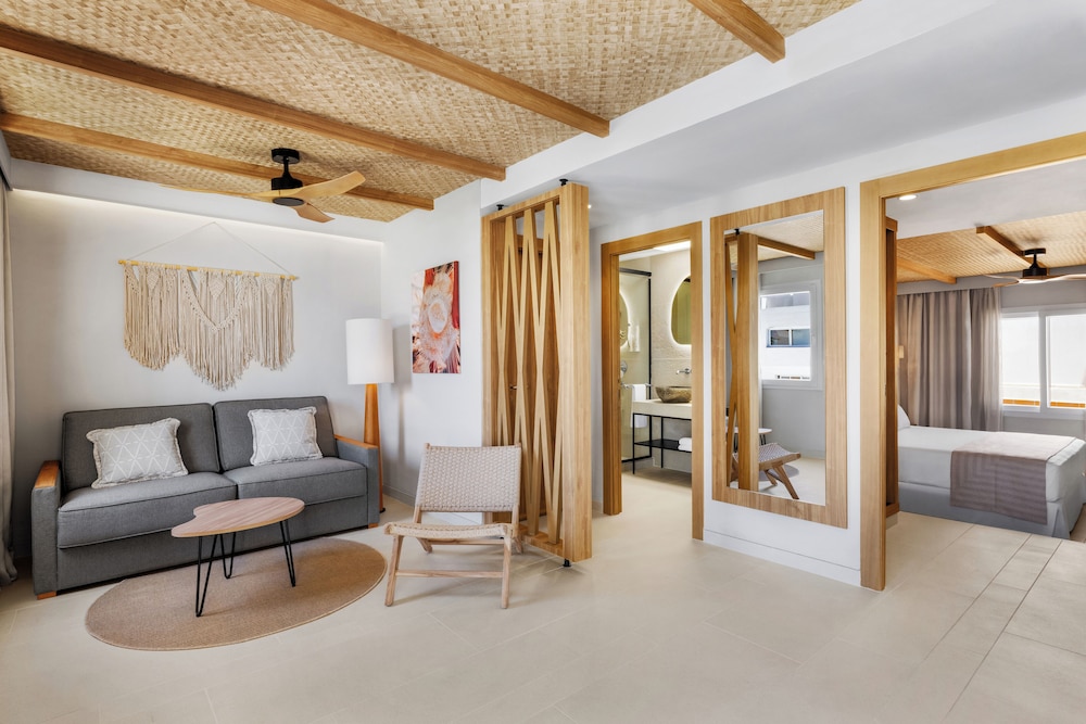 Bungalow estándar, balcón del hotel Riu La Mola