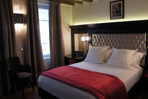 Habitación Doble Clásica con ducha del hotel Tonic Saint Germain. Foto 6