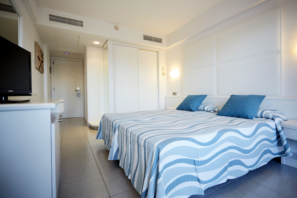 Double Room Side Sea View del hotel Insotel Formentera Playa. Foto 2