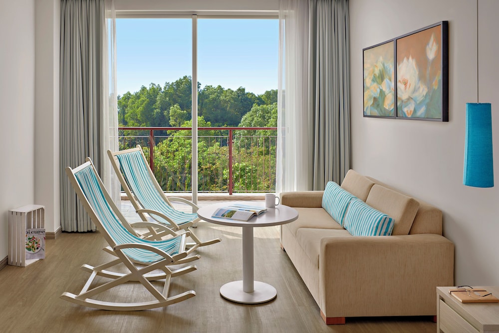 Habitación Superior con vistas al jardín del hotel Sol By Meliá Phu Quoc. Foto 3