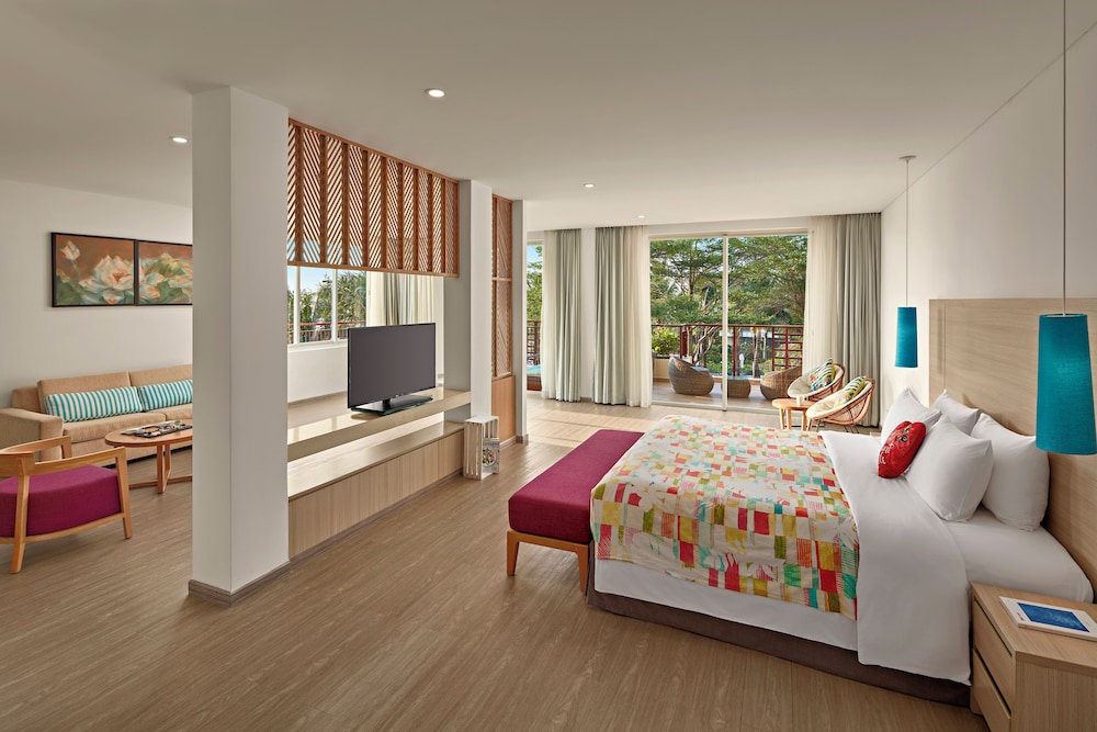 Suite XTRA Sol con vistas a la piscina del hotel Sol By Meliá Phu Quoc