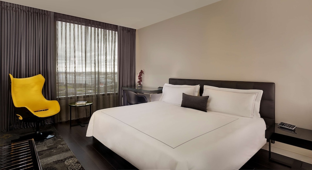 Habitación superior, 1 cama de matrimonio grande del hotel Park Plaza London Park Royal