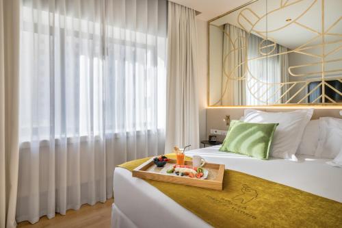 Habitación Premium del hotel Barcelo Torre De Madrid. Foto 2