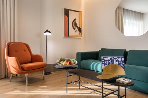 Suite Junior del hotel Barcelo Torre De Madrid. Foto 4