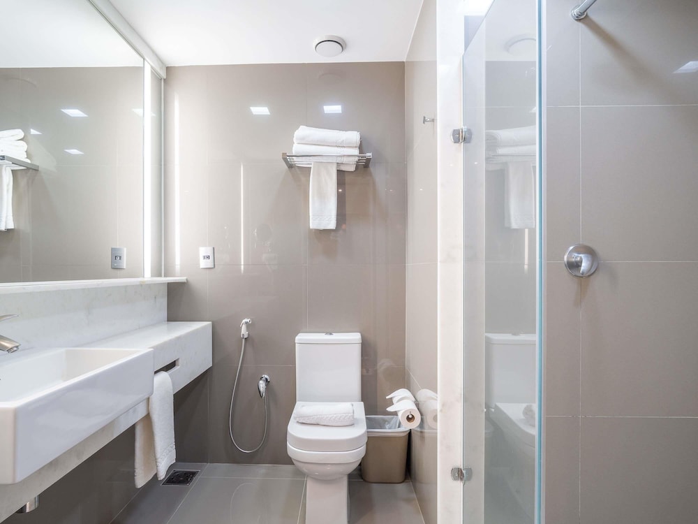 Apartamento estándar con dos camas individuales del hotel Mercure Uberlândia Plaza Shopping. Foto 6
