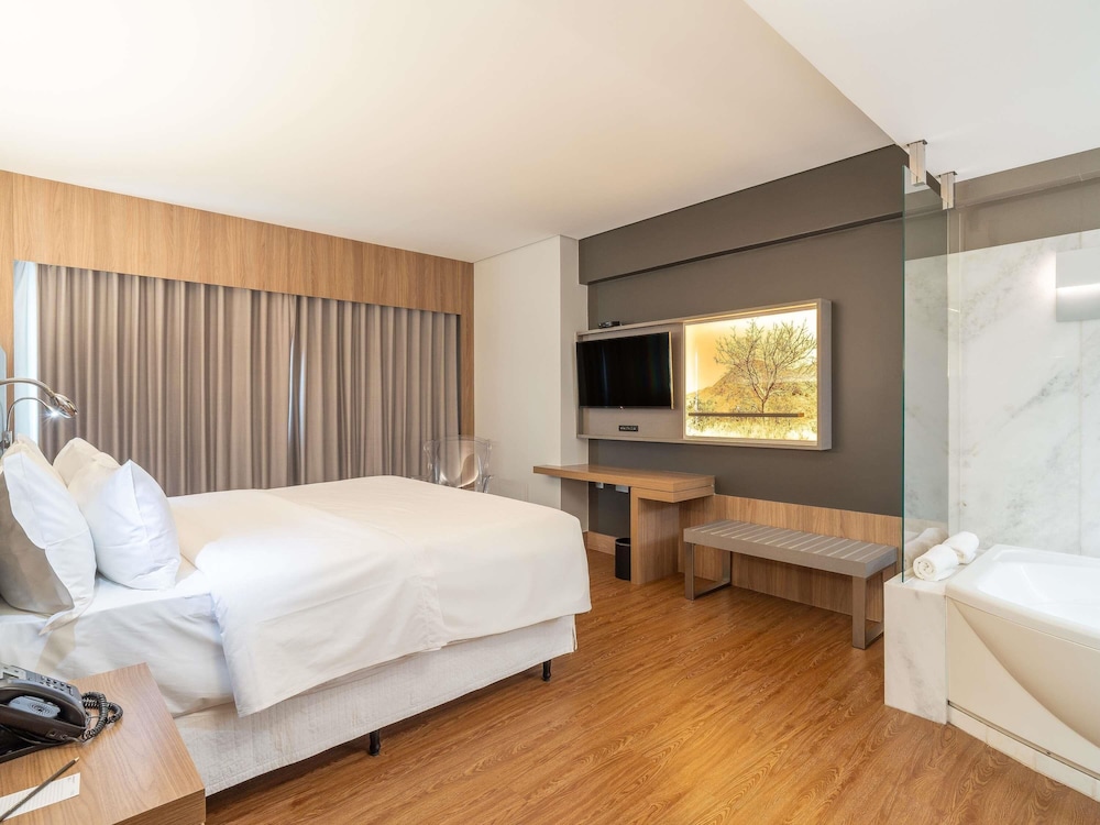 Suite Superior con cama King del hotel Mercure Uberlândia Plaza Shopping. Foto 6