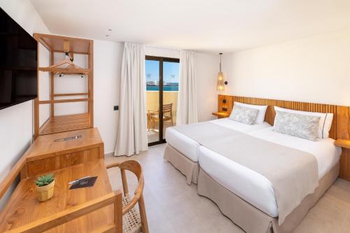 Habitación Doble Superior con vistas al mar del hotel Playa Sur Tenerife