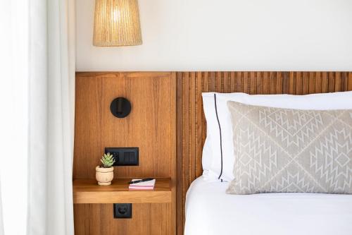 Habitación Doble Superior con vistas al mar del hotel Playa Sur Tenerife. Foto 4