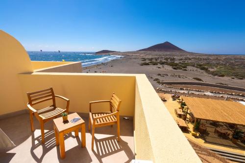 Habitación Doble Superior con vistas al mar del hotel Playa Sur Tenerife. Foto 7