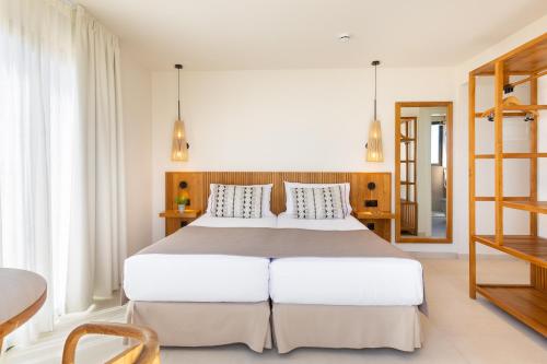 Habitación Doble Superior - Se admiten perros del hotel Playa Sur Tenerife. Foto 1