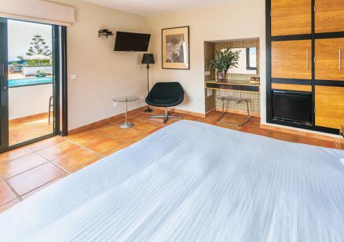 Double or Twin Room with Pool View del hotel El Hotelito Del Golfo. Foto 4