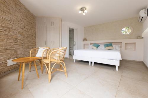 Double Room with Terrace del hotel El Hotelito Del Golfo. Foto 6