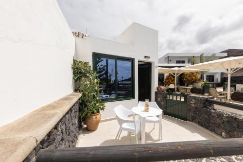 Double Room with Terrace del hotel El Hotelito Del Golfo. Foto 7