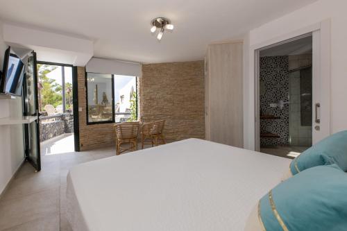 Double Room with Terrace del hotel El Hotelito Del Golfo. Foto 11