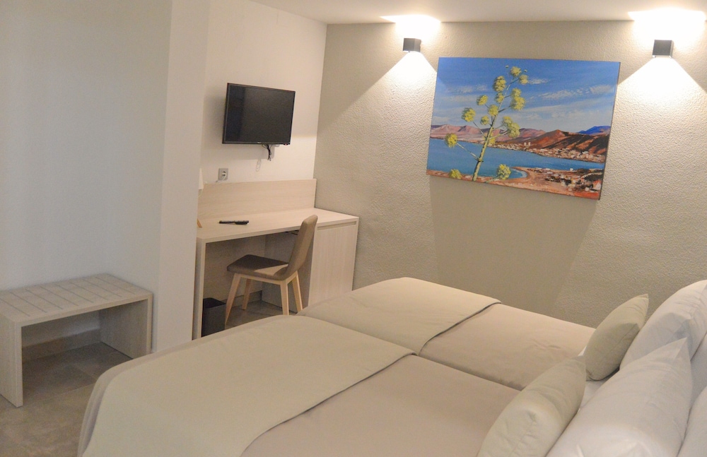 Habitación Deluxe doble, vistas a la montaña (PROMO) del hotel ALEGRIA Dos Playas. Foto 2