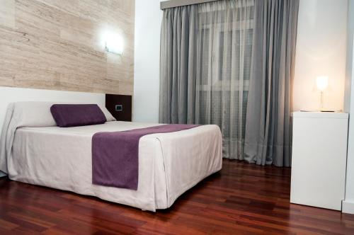 Habitación Familiar del hotel Escuderos Hotel Cruz. Foto 3