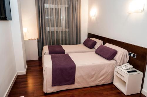 Habitación Familiar del hotel Escuderos Hotel Cruz. Foto 4