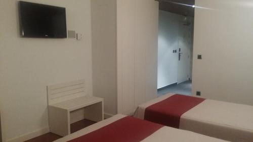 Habitación Doble adaptada para personas con discapacidad - 2 camas del hotel Escuderos Hotel Cruz