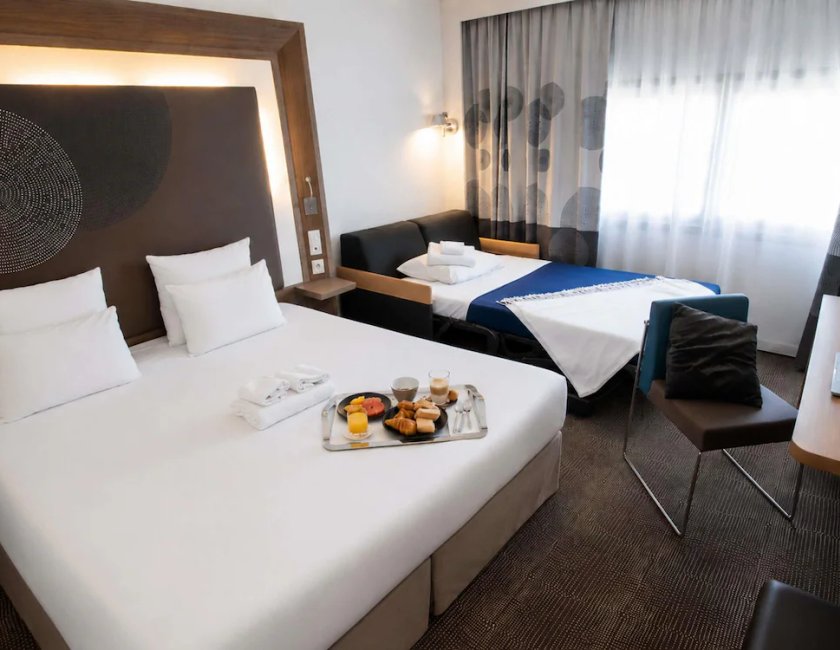 Habitación doble Superior Sofá Cama incluido 1 Cama doble del hotel Novotel Nantes Centre Gare. Foto 7